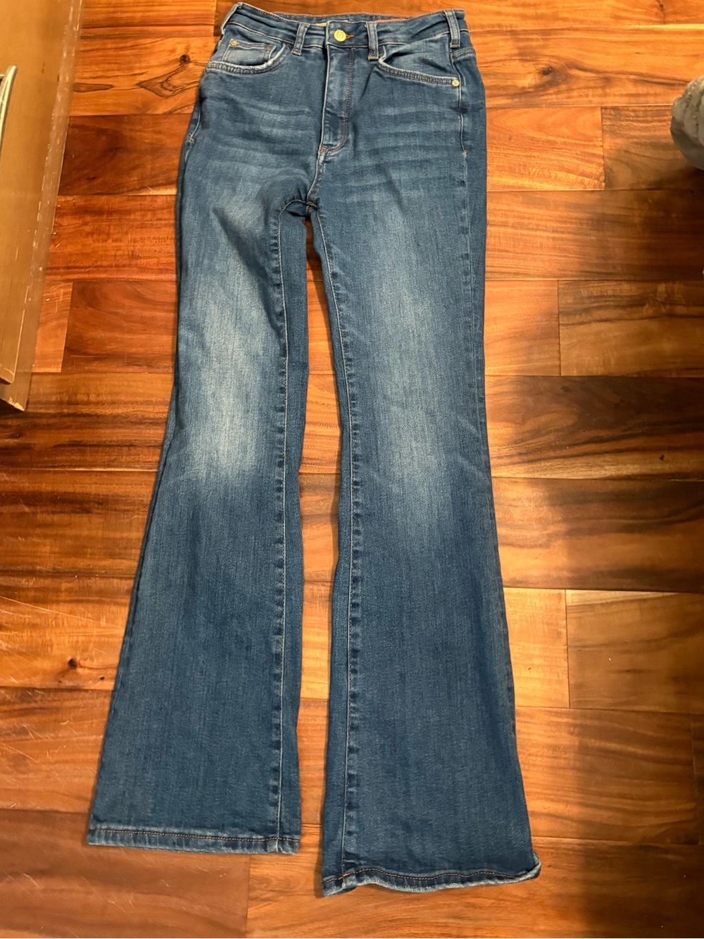 Pilcro Anthropologie High Rise Flare Jeans Women’s Size 27 Medium Wash (1336)